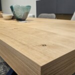 Stół na czarnej metalowej nodze model a16 z blatem dębowym (3)