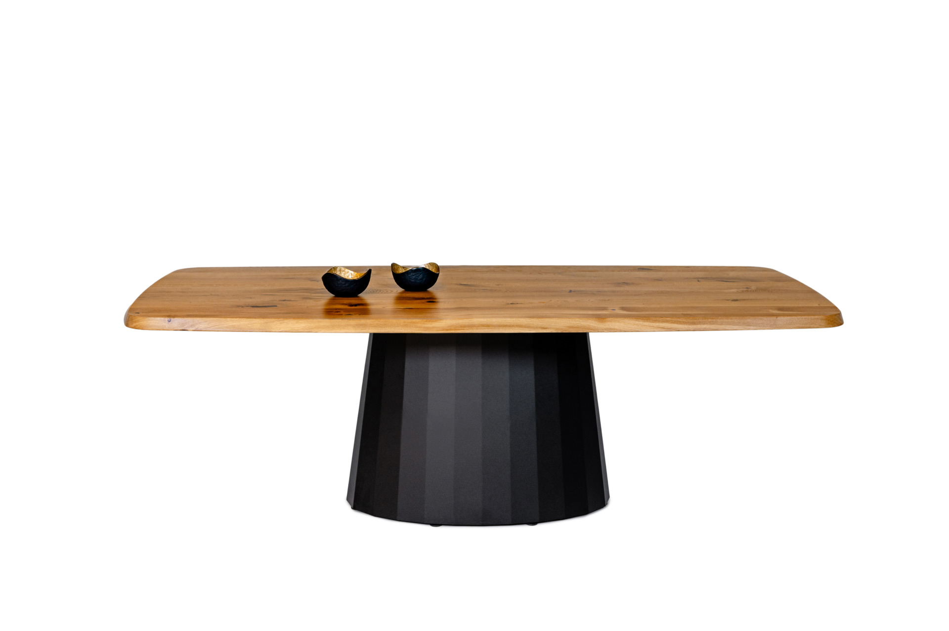 Stół A35 – Szlachetne drewno i nowoczesna forma w doskonałej harmonii