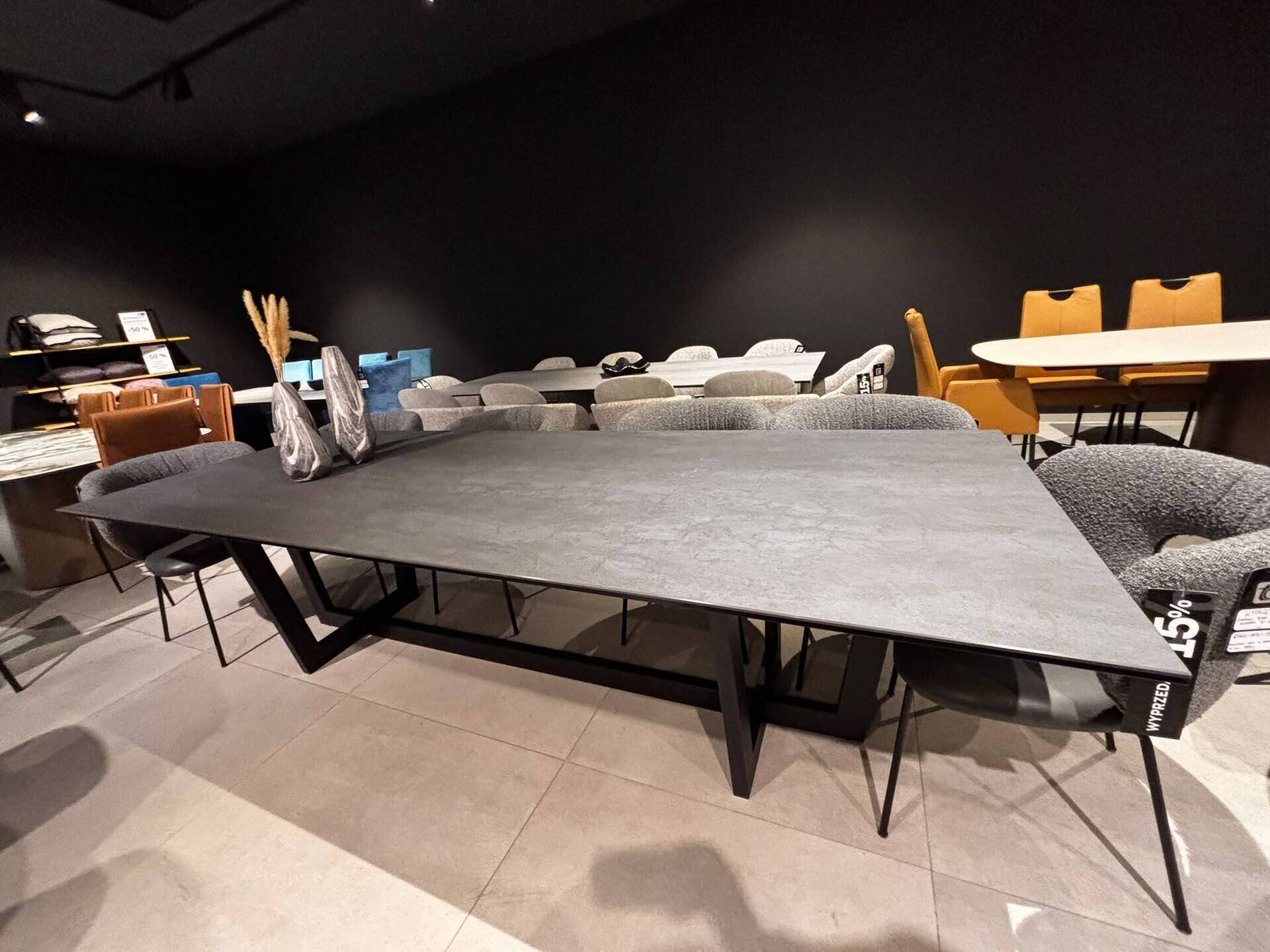 ST&Oacute;Ł LARGO 280X100 CM PIETRA DI SAVOIA ANTRACITE -35% 5.700 ZŁ