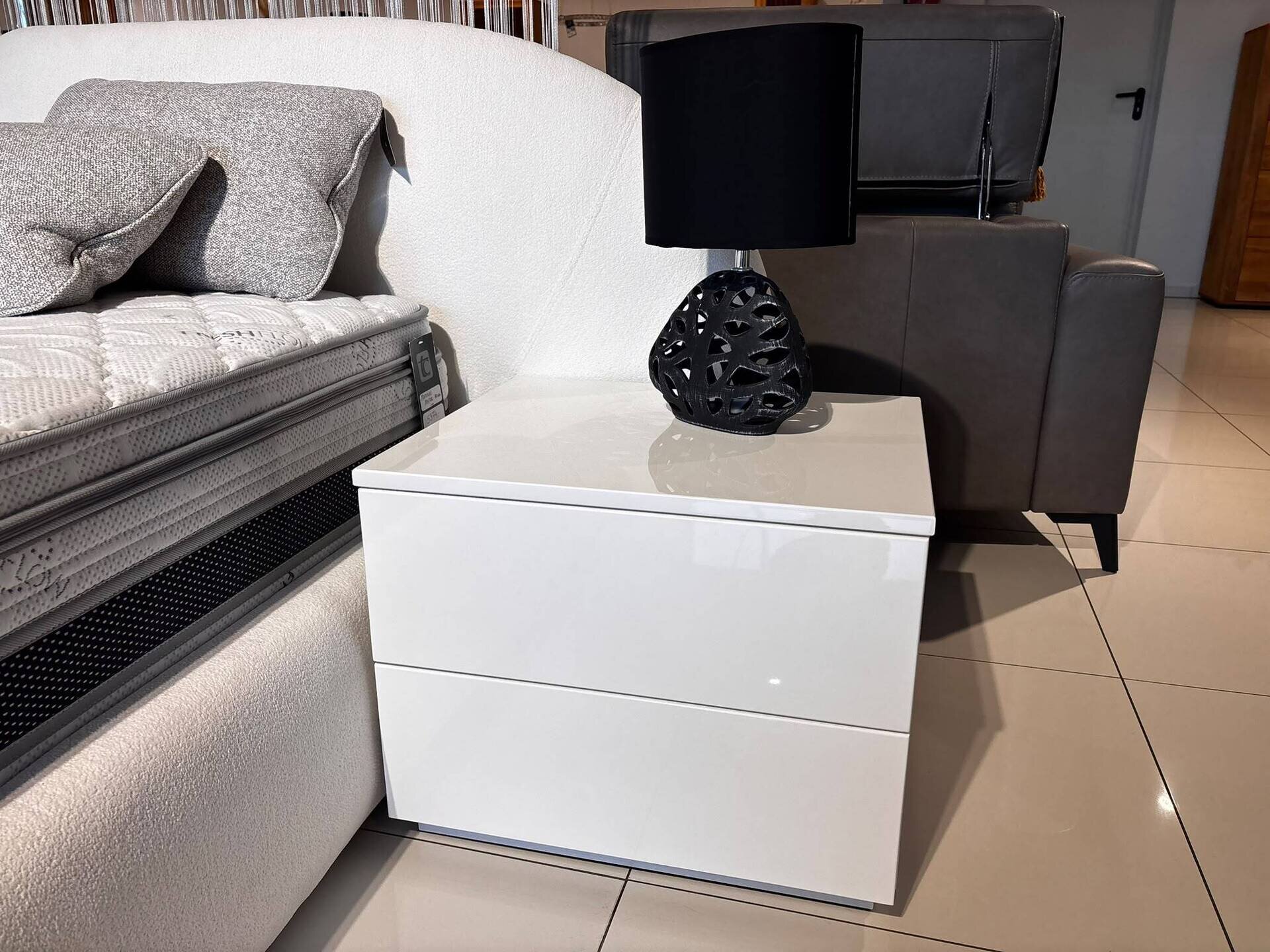 KOMPLET 2 SZTUK SZAFEK NOCNYCH ZEUS Z SZUFLADAMI BIAŁY POŁYSK -50% 1.570 ZŁ